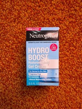NIB Neutrogena Hydro Boost Hyaluronic Acid Gel Cream - Deluxe Sample Size